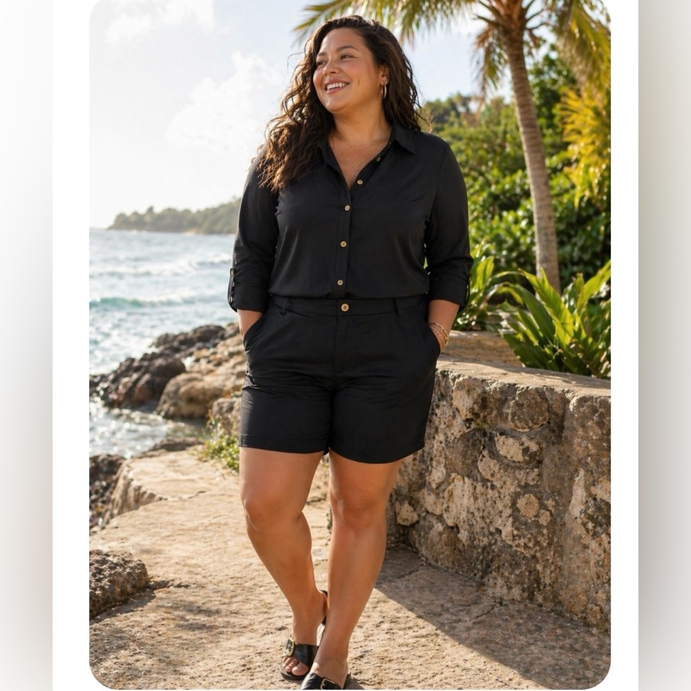 Lauren Ralph Lauren Black  Shorts with Gold Button